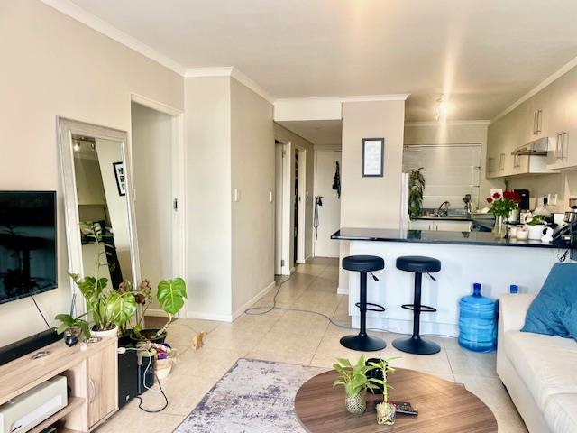 2 Bedroom Property for Sale in Sea Point Western Cape